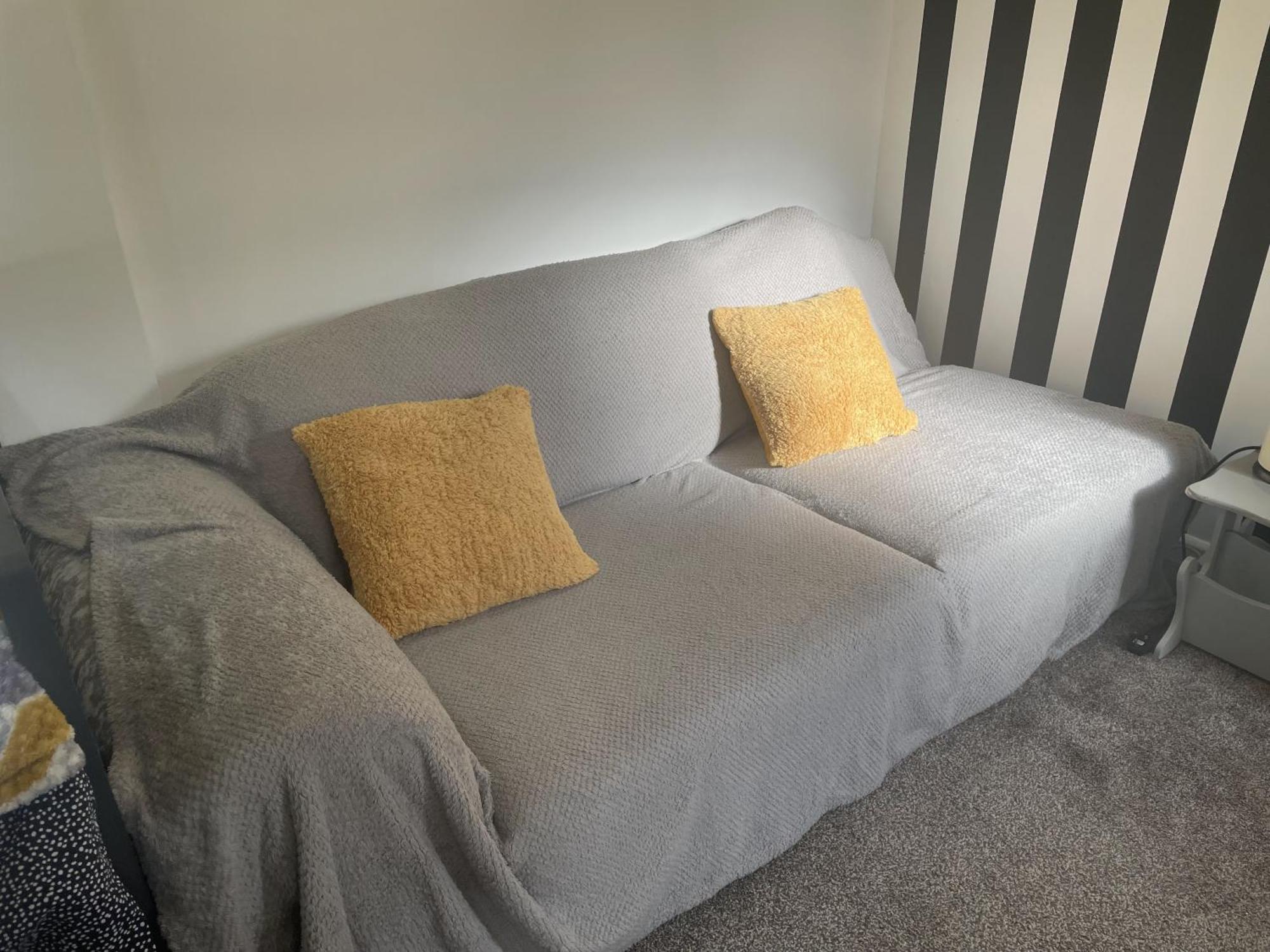 Beautiful Place To Live Near Heathrow Windsor Legoland & Free Parking Onsite 伯恩汉 外观 照片